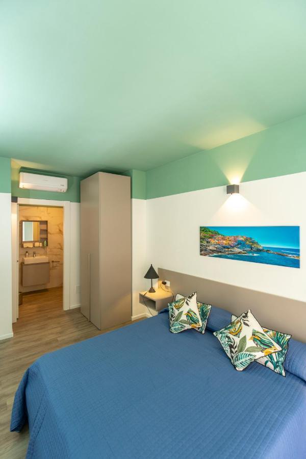 Twoways5Terre Hotel La Spezia Bagian luar foto